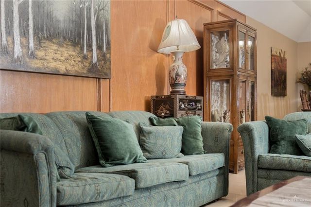 920 N 15th Street, Mcallen, TX 78501