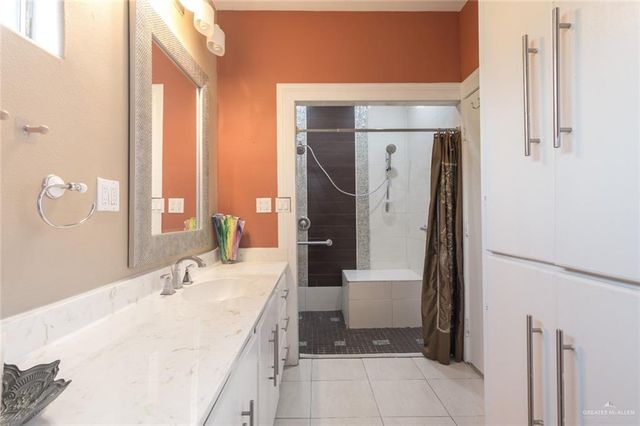 920 N 15th Street, Mcallen, TX 78501
