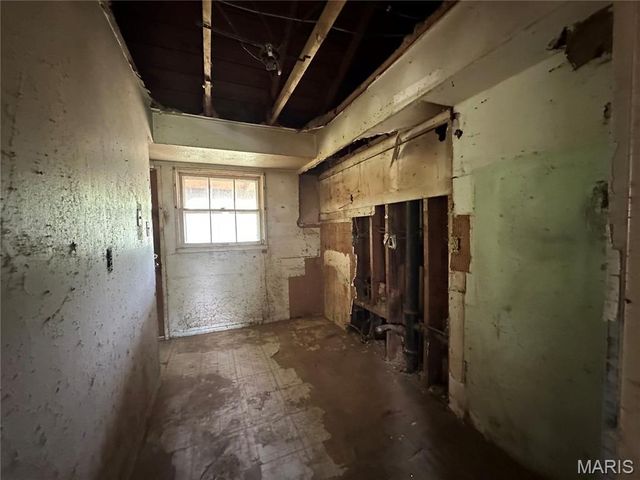 339 Crawford Road, St Louis, MO 63137