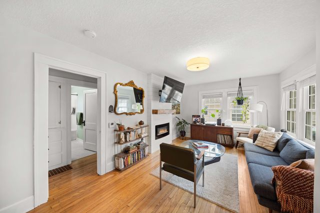 1505 43rd Street, Des Moines, IA 50311