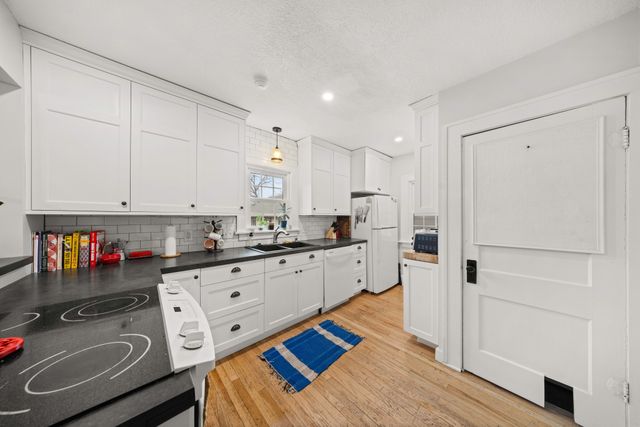 1505 43rd Street, Des Moines, IA 50311