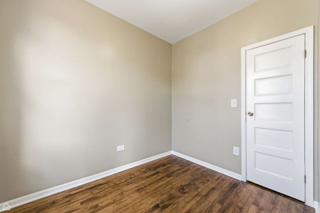 8643 S Exchange Avenue, Chicago, IL 60617