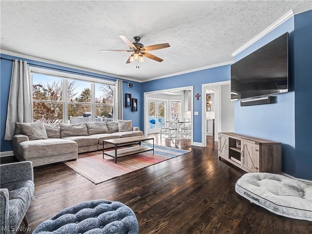 4314 S Fall Lake Drive, Avon, OH 44011