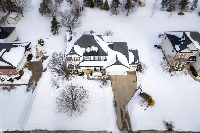 4314 S Fall Lake Drive, Avon, OH 44011