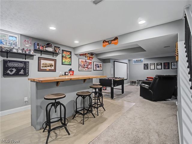 4314 S Fall Lake Drive, Avon, OH 44011