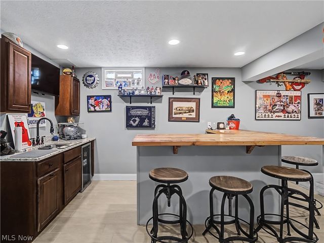 4314 S Fall Lake Drive, Avon, OH 44011