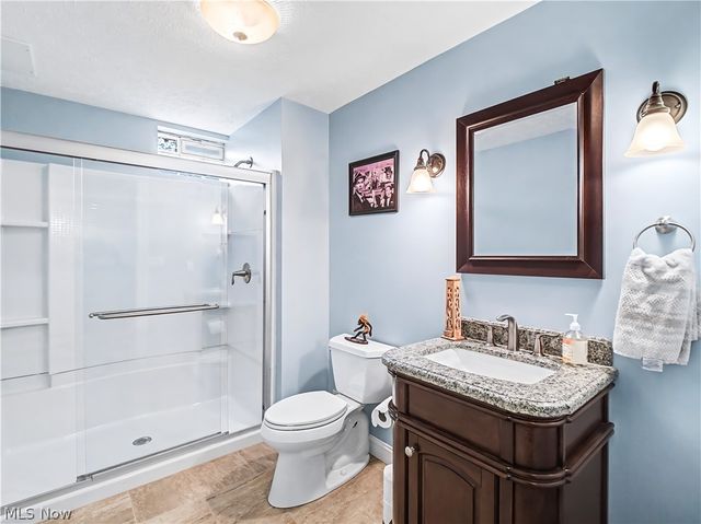 4314 S Fall Lake Drive, Avon, OH 44011