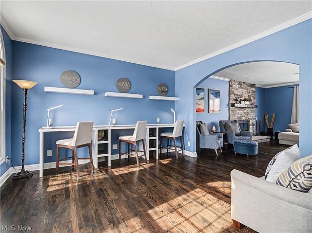 4314 S Fall Lake Drive, Avon, OH 44011