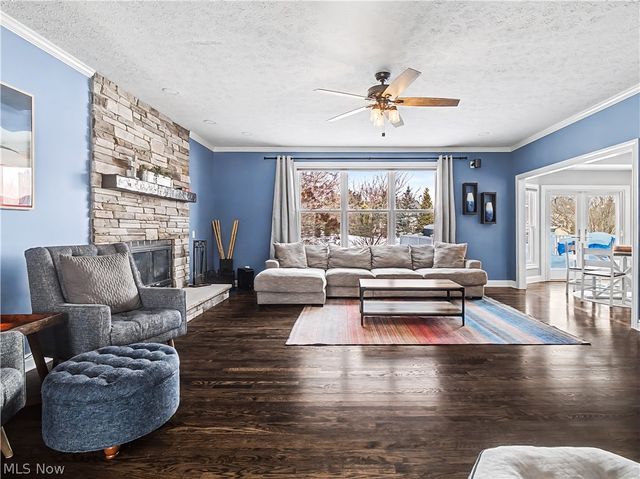 4314 S Fall Lake Drive, Avon, OH 44011