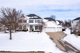 4314 S Fall Lake Drive, Avon, OH 44011