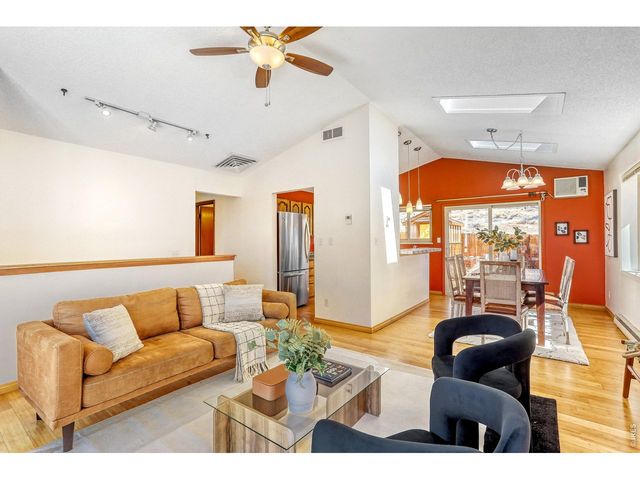 112 Longs Peak Dr, Lyons, CO 80540