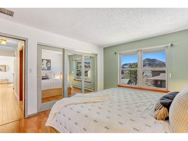 112 Longs Peak Dr, Lyons, CO 80540