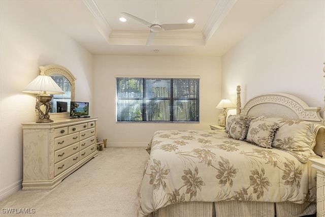 13462 Sumter LN, Naples, FL 34109