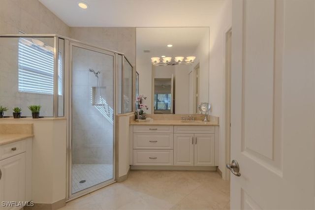 13462 Sumter LN, Naples, FL 34109