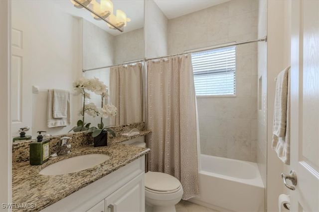 13462 Sumter LN, Naples, FL 34109