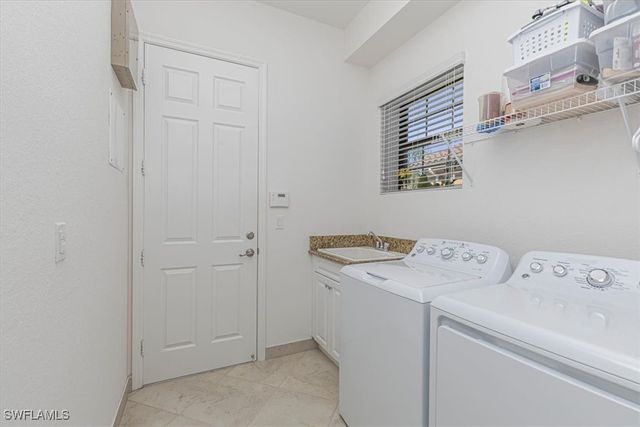 13462 Sumter LN, Naples, FL 34109