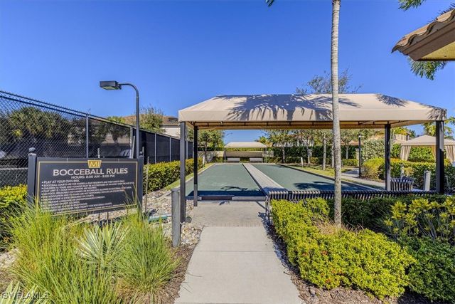 13462 Sumter LN, Naples, FL 34109