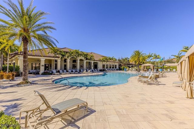 13462 Sumter LN, Naples, FL 34109