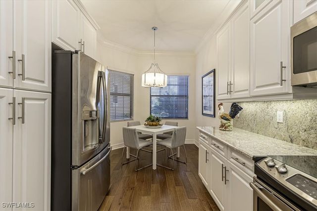 13462 Sumter LN, Naples, FL 34109