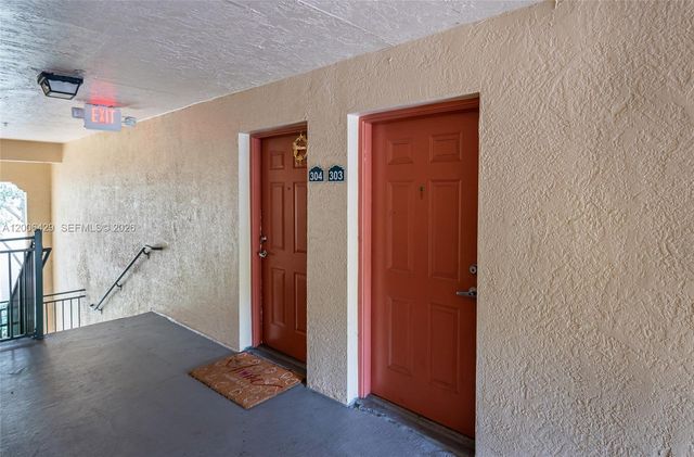 2451 Centergate Dr 303, Miramar, FL 33025