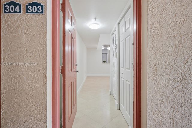 2451 Centergate Dr 303, Miramar, FL 33025