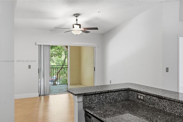 2451 Centergate Dr 303, Miramar, FL 33025