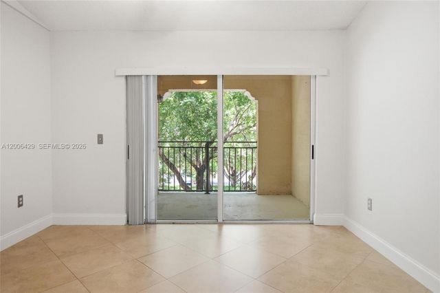 2451 Centergate Dr 303, Miramar, FL 33025