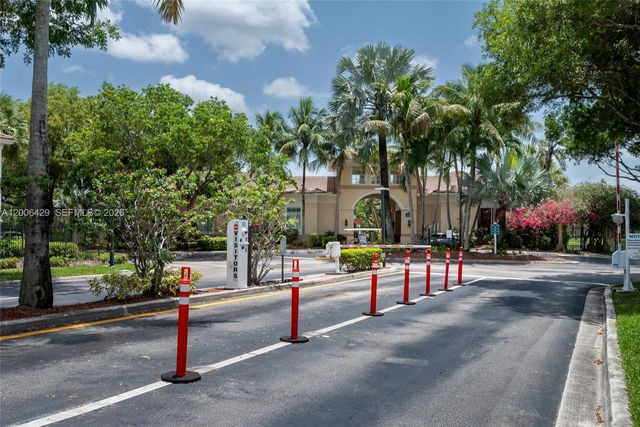 2451 Centergate Dr 303, Miramar, FL 33025