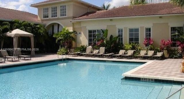 2451 Centergate Dr 303, Miramar, FL 33025