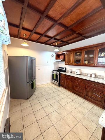 730 W ERIE AVE, Philadelphia, PA 19140