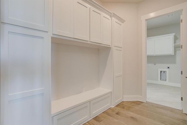 329 Mescalero Street, Aledo, TX 76008