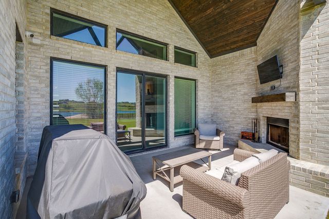 329 Mescalero Street, Aledo, TX 76008