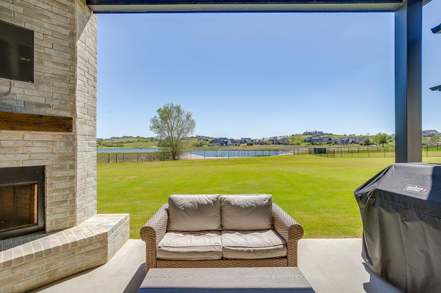 329 Mescalero Street, Aledo, TX 76008