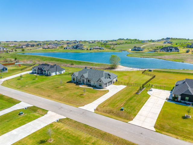 329 Mescalero Street, Aledo, TX 76008