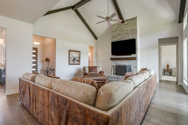 329 Mescalero Street, Aledo, TX 76008