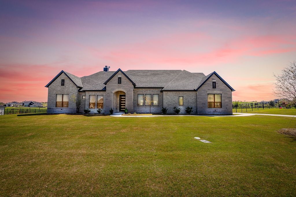 329 Mescalero Street, Aledo, TX 76008