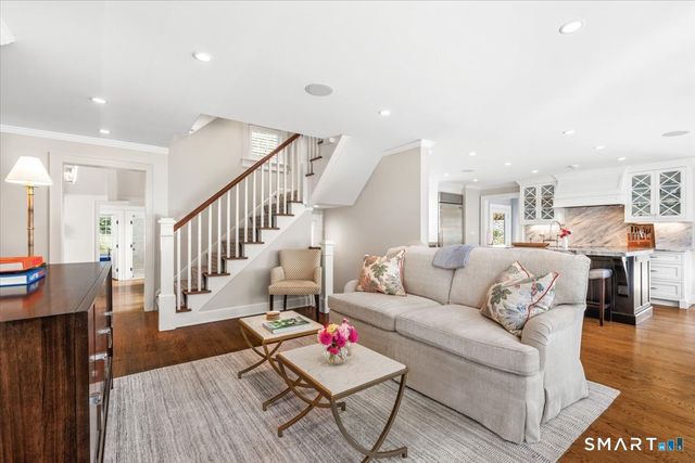 284 Park Street, New Canaan, CT 06840