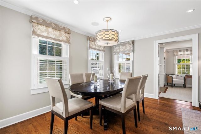 284 Park Street, New Canaan, CT 06840