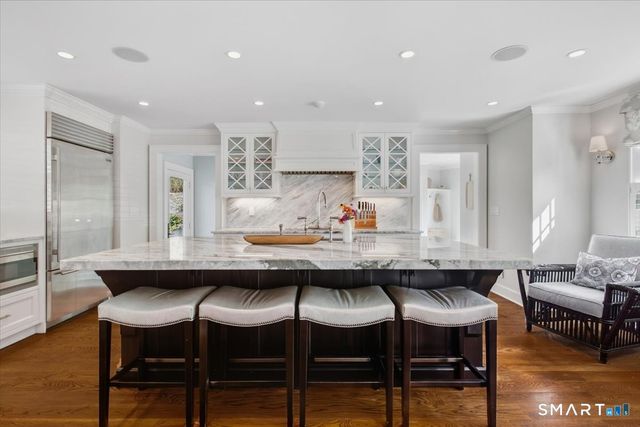 284 Park Street, New Canaan, CT 06840