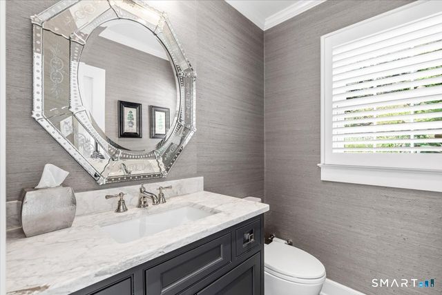 284 Park Street, New Canaan, CT 06840