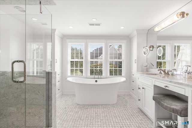 284 Park Street, New Canaan, CT 06840