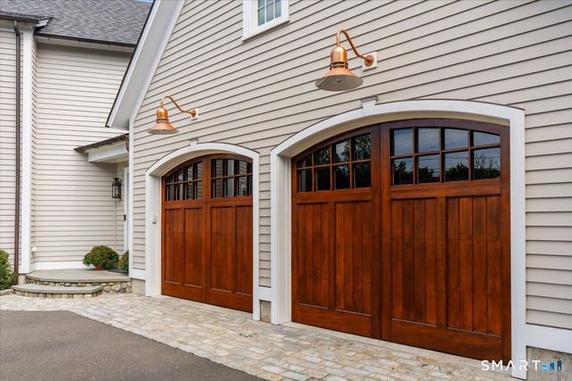 284 Park Street, New Canaan, CT 06840