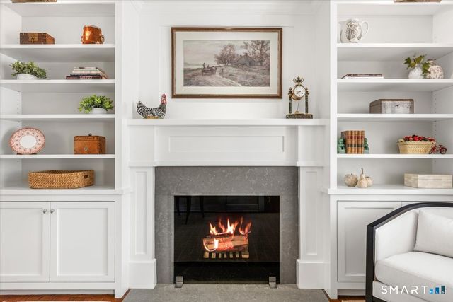 284 Park Street, New Canaan, CT 06840