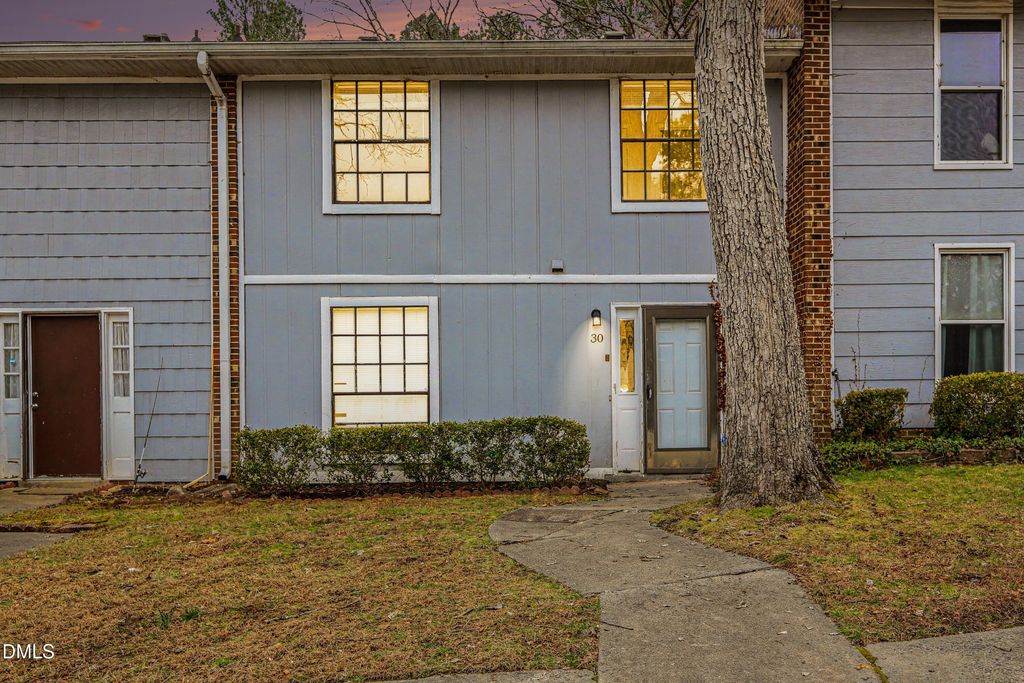 1304 Seaton Road 30, Durham, NC 27713