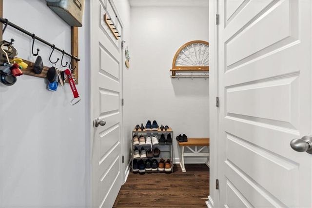 188 Canyon Ferry Way, Hoschton, GA 30548