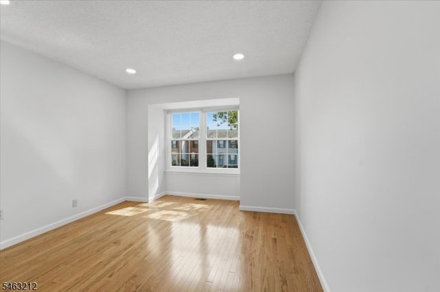 543 Manchester Ct, Piscataway Twp., NJ 08854