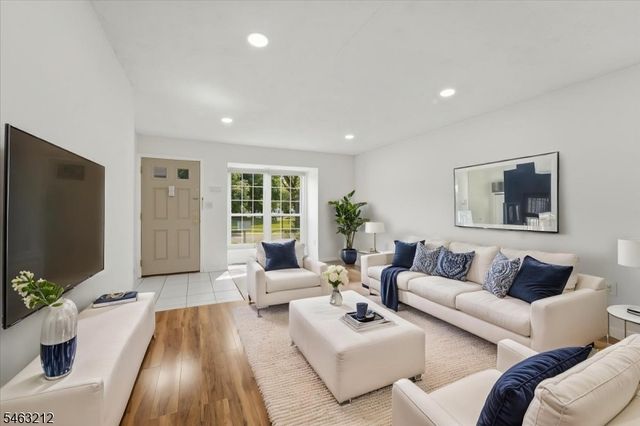 543 Manchester Ct, Piscataway Twp., NJ 08854