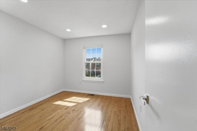 543 Manchester Ct, Piscataway Twp., NJ 08854