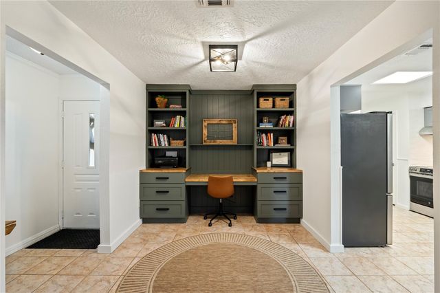 306 Morningside Drive, League City, TX 77573