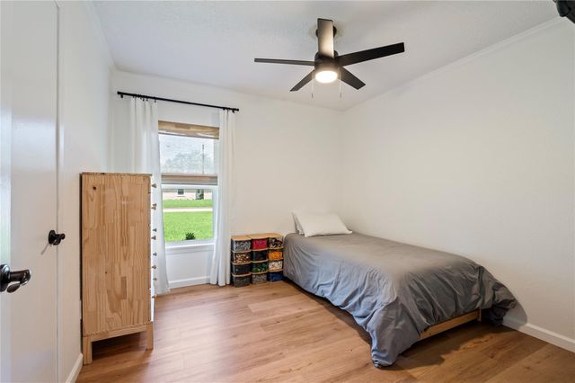 306 Morningside Drive, League City, TX 77573
